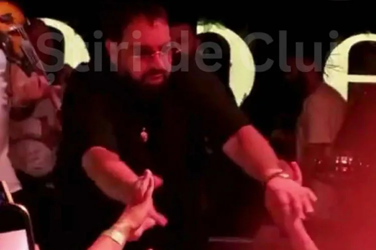 Florin Salam a „incendiat” un club din Cluj-Napoca! Artistul a făcut show total cu zeci de fani și dedicații pe bandă rulantă VIDEO