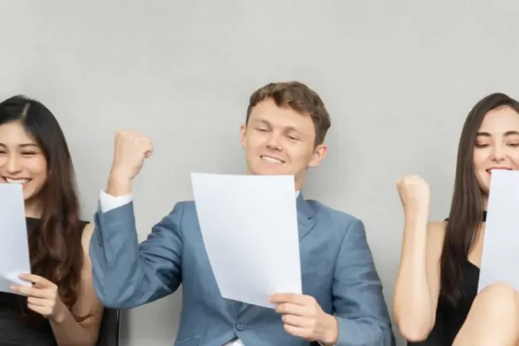 Elevii clujeni rămân pe locul 1 la Bac 2025, pe țară! Rata de promovare a crescut după contestații la peste 90%, o performanță care va fi greu de egalat