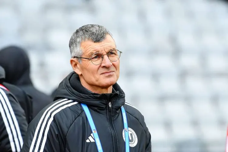 Sabău, optimist după victoria „U” Cluj: „Un început care ne dă aripi, important e să rămânem sănătoși pentru ce urmează”