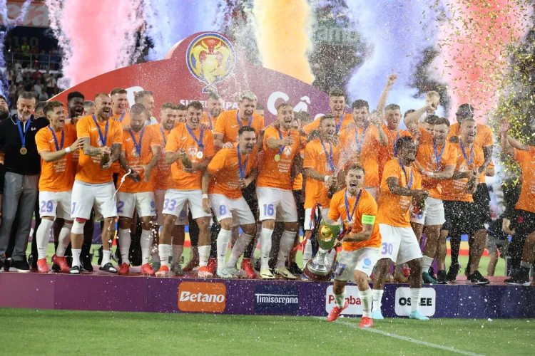 Scene halucinante la derby-ul FCSB – CFR Cluj: Droguri în tribune, amenzi și interdicții pentru fani recalcitranți