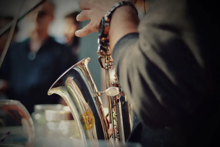Lecții gratuite de saxofon și taragot pentru clujeni. Când încep cursurile și unde se fac înscrierile