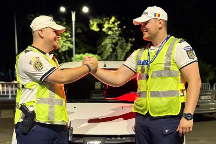 Polițiștii sunt și ei oameni: Au oprit un șofer care circula mult peste limita legală, dar nu l-au amendat. Dimpotrivă. Au făcut un gest Jos, pălăria!