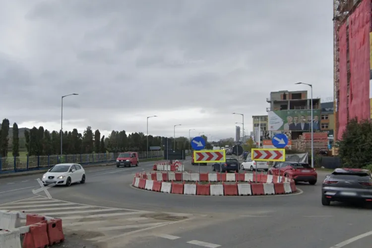 Restricții de circulație în centrul Floreștiului, miercuri, din cauza unei avarii la rețeaua de canalizare