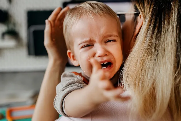 O mămică din Cluj-Napoca are soluția pentru ca niciun copil clujean să nu rămână fără loc la creșă sau grădiniță: „Să se schimbe legea!”