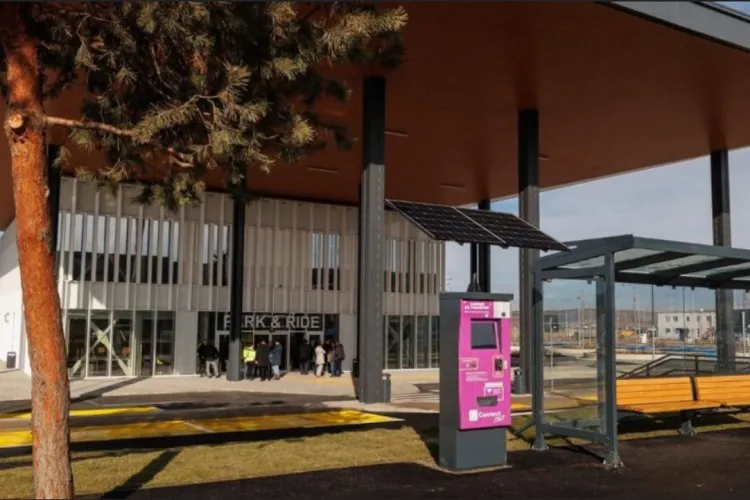 Tarife noi la parkingul Primăriei Cluj-Napoca de lângă aeroport. Cât va plăti un șofer care își lasă acolo mașina pentru 24 de ore