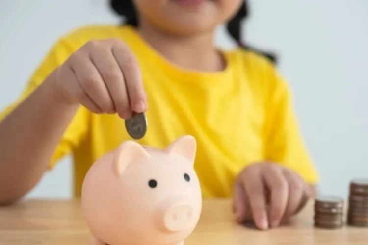 Câți copii din Cluj primesc alocație. Număr record de beneficiari, județul nostru este în topul național