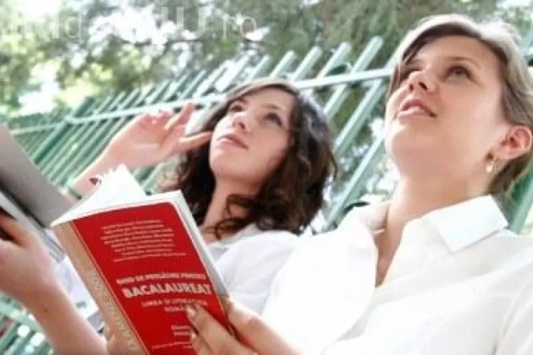 Ce cred romanii despre BAC: Elevii sunt vinovati de rezultatele slabe  SONDAJ
