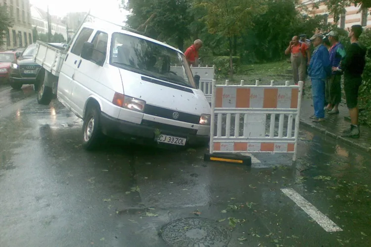 Cluj: Care sunt zonele cele mai afectate de furtuna de miercuri FOTO