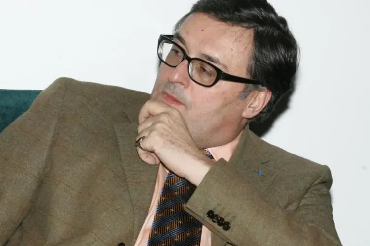 Ambasadorul Frantei a lesinat la o receptie. Emil Boc l-a prins cand se prabusea - VIDEO