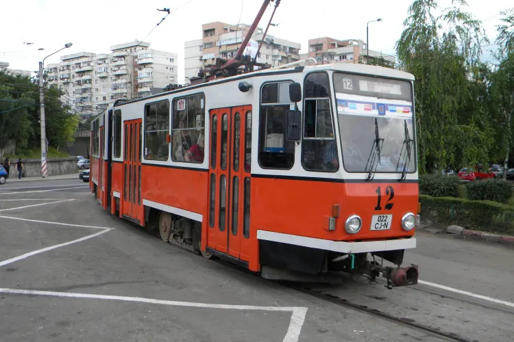 Tramvaiele, scoase de pe ruta strada Bucium - Piata Garii si inlocuite cu autobuze