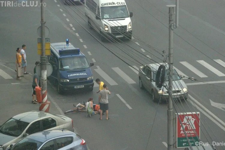 Biciclista auto-accidentata pe strada Fabricii! FOTO