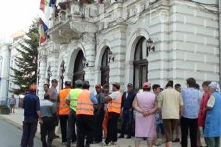 Protest spontan la SC Domeniul Public Turda SA 