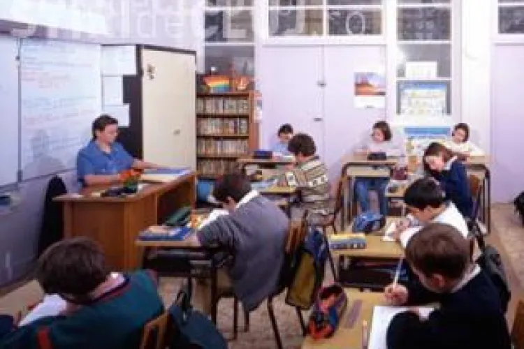 Absolventii de gimnaziu afla marti la licee au intrat