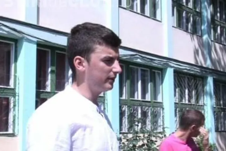 Vezi reactia elevului de la Anghel Saligny, care a picat BAC -ul dupa recorectare VIDEO - EXCLUSIV