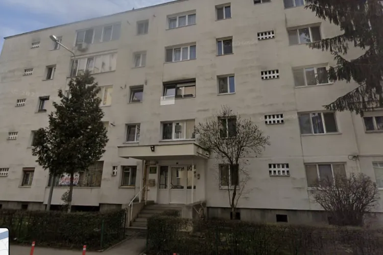 Schela a ajuns, muncitorii nu! Reabilitarea unui bloc din Cluj, blocată pe loc. Locatarii acuză furturi din beci și mizerie de nedescris