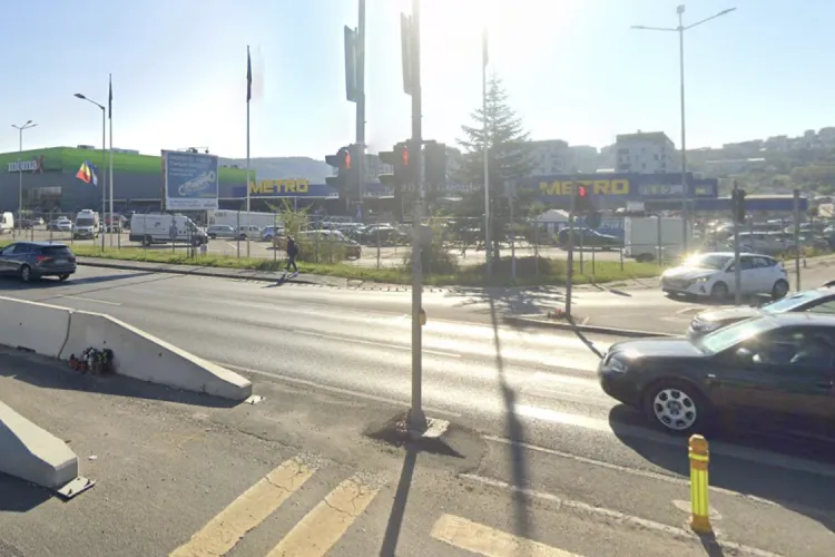 Noua ieșire de la Metro Cluj, o capcană pentru șoferi? Trafic blocat, nervi întinși și lipsă de semnalizare pe una dintre cele mai circulate artere!