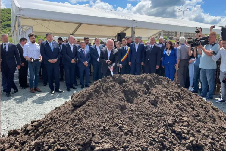 Metroul Clujului riscă să fie „cel mai scump eșec administrativ”. Conflict de interese: „Cine supervizează lucrările a făcut și studiul de fezabilitate”