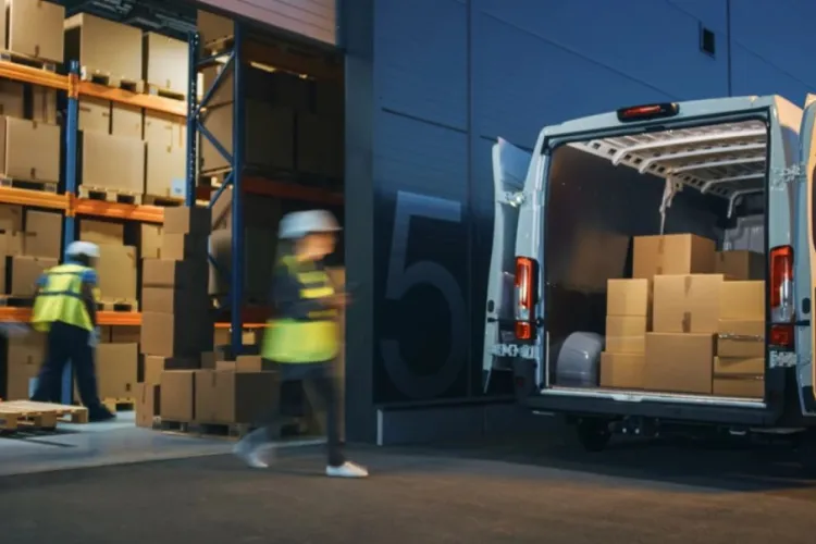 Au interzis traficul greu la Cluj-Napoca, dar ce ne facem cu mașinile de aprovizionare? „Tarife mai mari, din 2030 doar Euro 5”