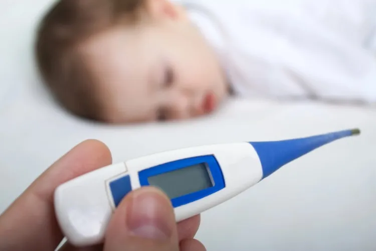 Val de probleme digestive la copii în sezonul cald. Peste 6000 de apeluri la ALOPEDI în doar șase luni