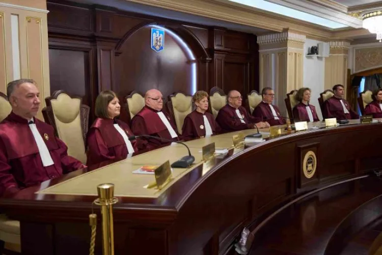 Adio bonus de lux pentru judecătorii CCR? Proiect depus în Parlament: Se taie plata specială de 180.000 lei pentru fiecare plecare din funcție