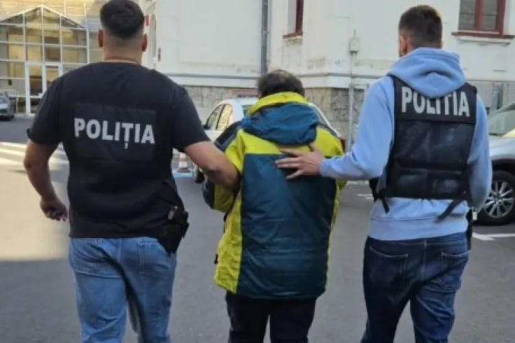 Hoțul „îmbrățișării” lovește din nou! Cum a rămas un bărbat fără lanțul de aur de mii de lei 