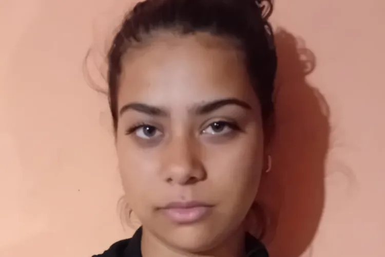 A dispărut o fată de 13 ani la Cluj. Copila cu ochi albaștri a plecat de ieri de acasă și este de negăsit. E căutată în tot județul Cluj