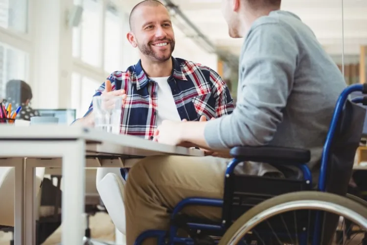 Clujul susține un demers uriaș pentru a sprijini persoanele cu dizabilități: Mii de persoane vor avea un loc de muncă asigurat