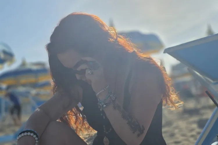 „Ea e JLo a mea”! Declarație de dragoste a solistului celei mai cunoscute trupe din Cluj pentru soția lui, care arată uluitor la vârsta ei: „Fără operații”