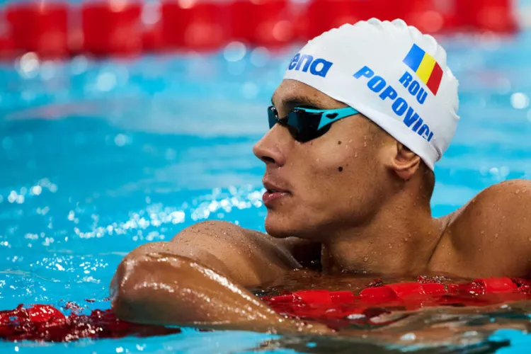 David Popovici scrie din nou istorie pentru România! Aur strălucitor la 200 metri liber, la Mondialele din Singapore! Vezi cine i se alătură pe podium