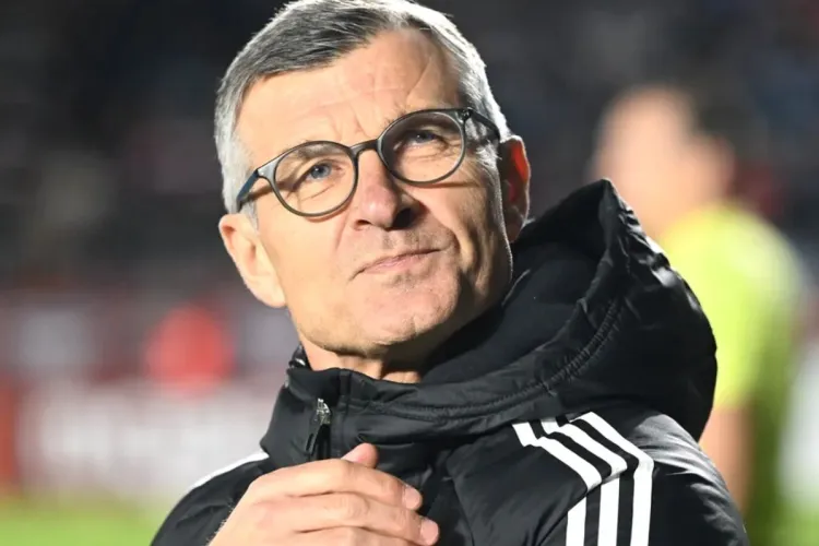 Ioan Ovidiu Sabău trimite rezervele în teren cu CSU Craiova. „Trebuie să înțeleagă ce înseamnă acest club, care sunt obiectivele noastre”