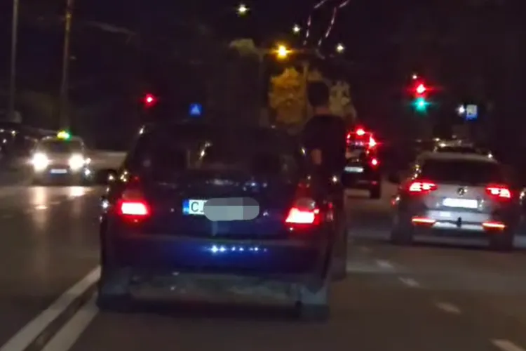 Tânăr inconștient, surprins pe geamul unei mașini în mișcare pe străzile din Cluj: „Era șocant pentru cei care erau în trafic la acel moment!”