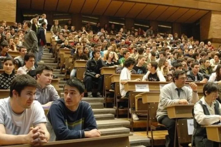 UBB Cluj atinge un nou record! Peste 18.000 de candidați s-au înscris la prima sesiune de admitere din 2025