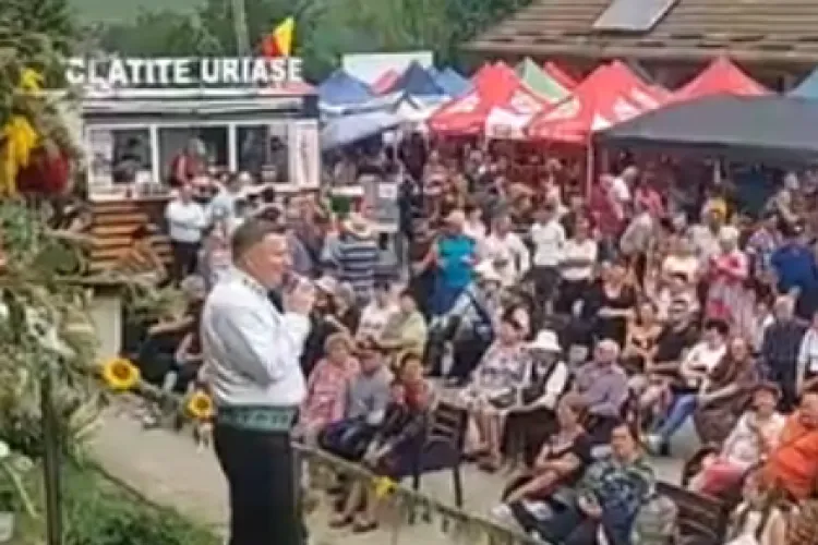 VIDEO. Aurel Tămaș, fără fițe de vedetă! Marele artist clujean cântă în orice condiții, dacă trebuie. Cum „i-a dat gata” pe clujeni la ultima prestație 