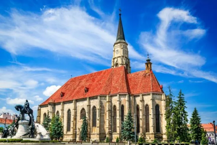 Ce ne aduce weekendul în Cluj? Temperaturile urcă, dar instabilitatea atmosferică strică planurile clujenilor