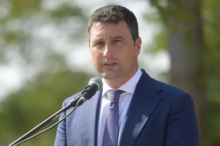 Sindicatele cer bani, Guvernul spune stop: „Am ajuns la fundul sacului!” Vicepremierul Tánczos Barna, replică tăioasă pentru protestatari