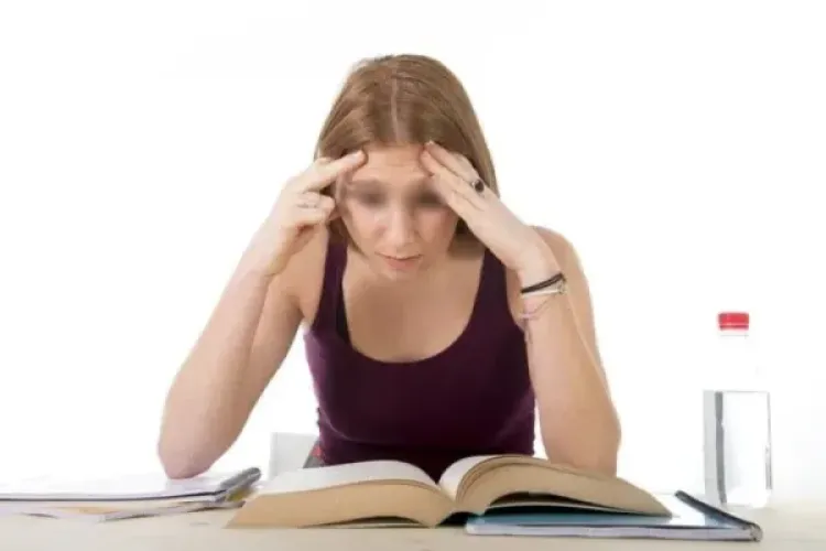 Tânără din România, panicată înainte de facultate: „Dacă nu voi găsi un loc de muncă?!”. Dilema care sperie mii de absolvenți