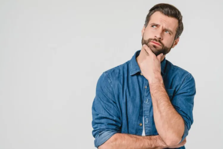 Festivalier cazat în Dej, cu gândul la siguranța mașinii în Cluj-Napoca: „Vin la UNTOLD! E sigur să-mi las mașina pe stradă?”