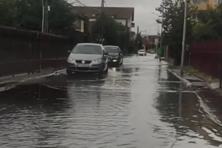 Clujenii din zona Pasteur, disperați din cauza apei murdare care le inundă curțile: „Tot noroiul și nisipul se decantează în parcarea noastră”