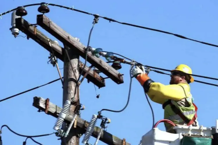 Se ia curentul la Jucu de Sus! Primăria anunță o întrerupere pentru remedierea unei avarii. Cât o să dureze pana de curent