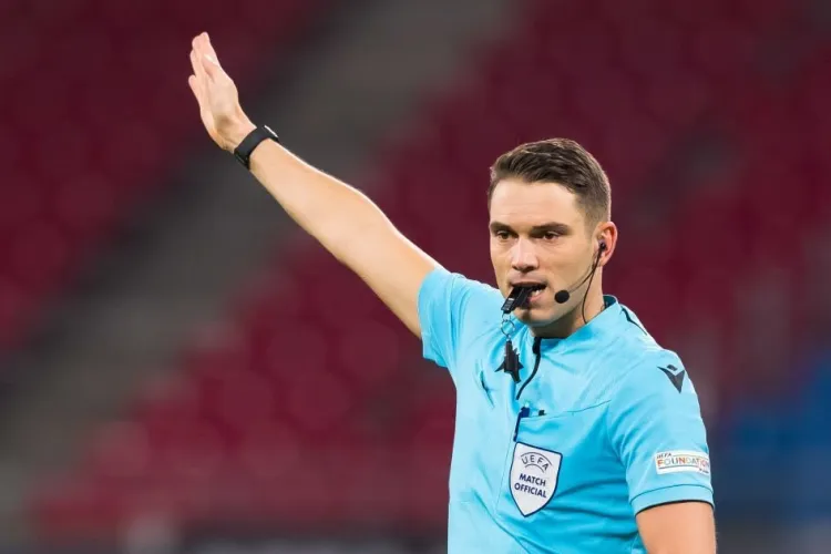 Retur incendiar la Sibiu: Cine va arbitra meciul care dictează dacă „U” Cluj își continuă drumul european