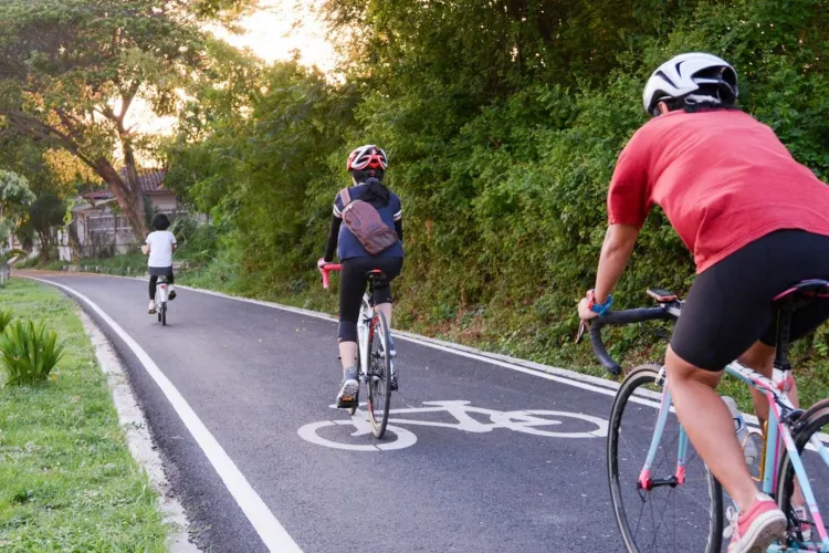 Clujul va avea o pistă de biciclete de peste 100 kilometri. Prin ce localități va trece: vezi aici traseul!