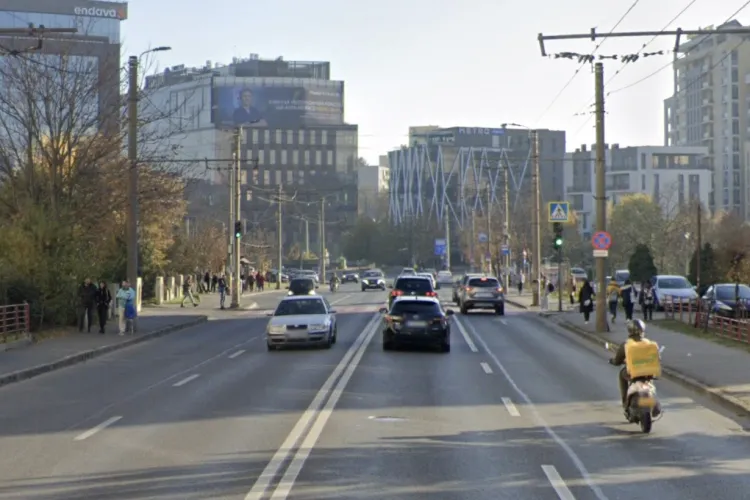 Povestea unui tânăr șofer din Cluj-Napoca: Nu și-a luat carnetul de multă vreme, dar acum îi e frică că o să primească o amendă în poștă