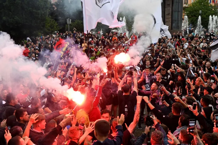 „Șepcile Roșii” iau cu asalt Conference League. Câți suporteri clujeni vor merge la Erevan: „Suntem prezenți alături de Simbol în Armenia!”