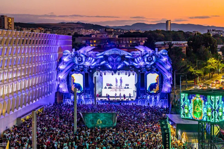 Cap de afiș pe scena Alchemy, dar nu mai ajunge! Anunțul care i-a întristat pe fanii acestuia de la UNTOLD X: „Nu mă simt bine, îmi pare rău…”