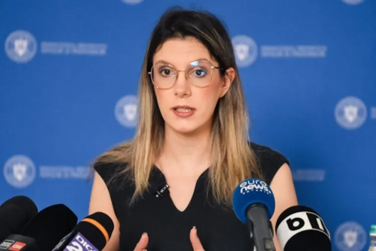 VIDEO. Ministrul mediului s-a făcut de râs. Diana Buzoianu nu a putut răspunde la o întrebare pentru copiii de clasa a 2-a