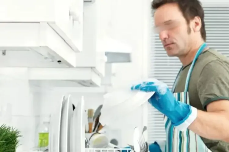 Un clujean vrea să schimbe stereotipurile și să intre pe o piață dominată de doamne: „Faptul că sunt bărbat îi va face pe clienți să ezite?”