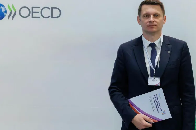 Clujeanul din fruntea Senatului îi „liniștește” pe românii care se tem de reforma Pilonului 2 de pensii: „Opțiunea de retragere inițială de 25%, generoasă”