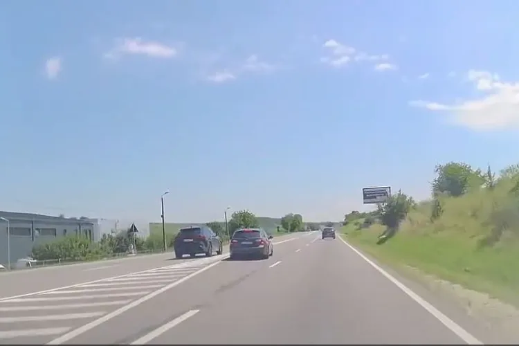 Mulți șoferi „cunoscători” fac această eroare pe drumul Cluj-Turda. Un SUV ne-a arătat cum se poate produce o tragedie VIDEO