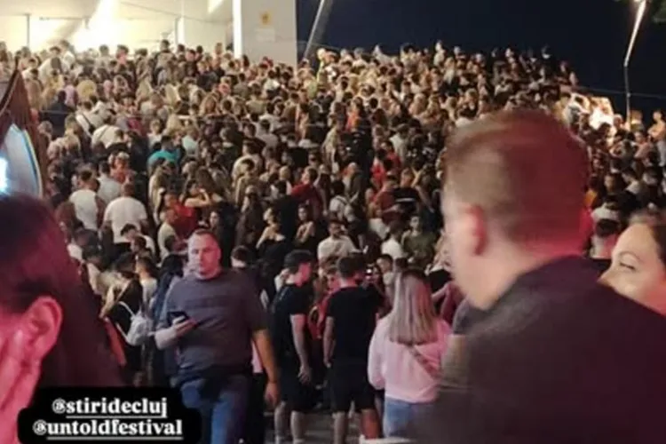 Accesul pe Cluj Arena, blocat la concertul Post Malone, la Untold, din cauza atingerii capacității maxime. Au intrat deja 60.000 de oameni pe stadion VIDEO