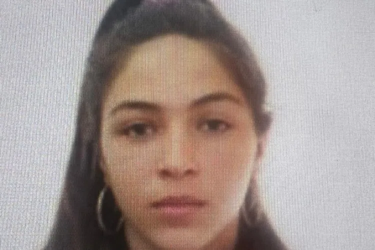  O adolescentă de 16 ani din Cluj a dispărut! Tânăra a plecat de acasă, iar familia o caută disperată. Ați văzut-o? 